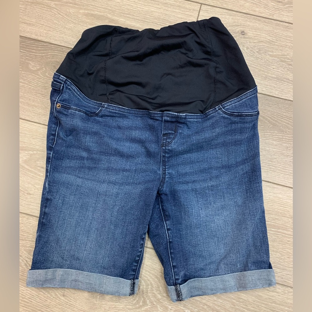 Isabel Maternity Bermuda Shorts